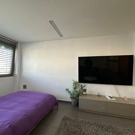 Hitech Appartment Amaliada Extérieur photo